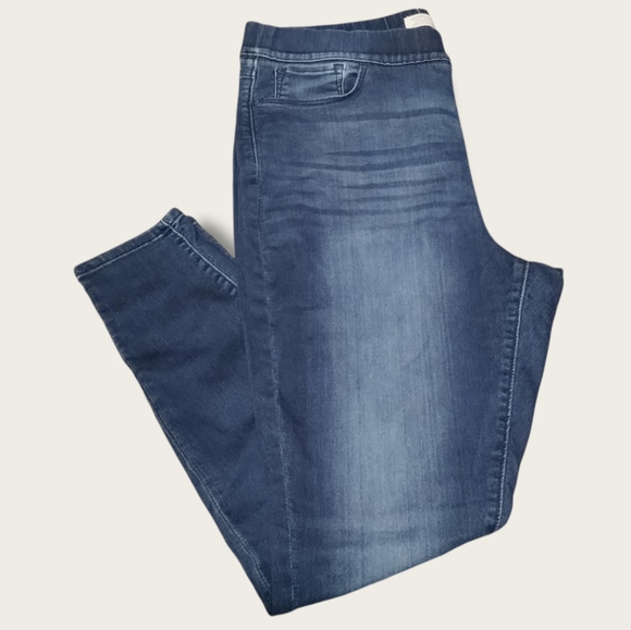 Signature by Levi Strauss Denim - 💙4 for $25💙 Signature by Levi Strauss, size 18